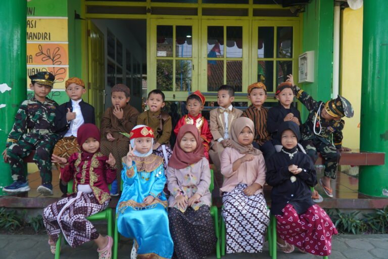 Hari Kartini TK IT Asy Syafaa 2 Magelang